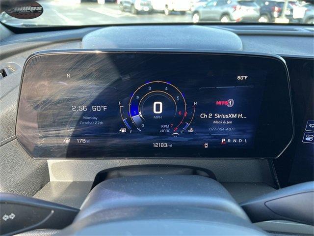 used 2025 Chevrolet Traverse car, priced at $36,920