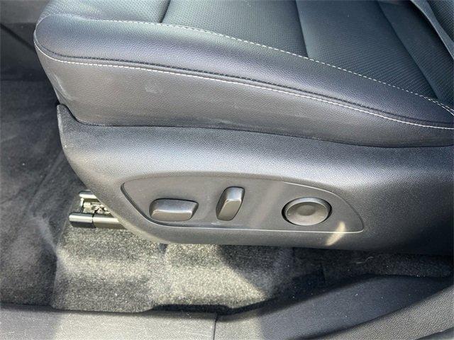 used 2025 Chevrolet Traverse car, priced at $36,920