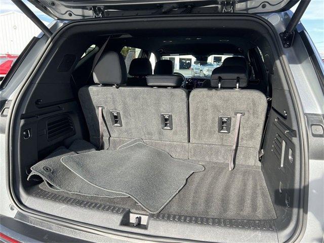 used 2025 Chevrolet Traverse car, priced at $36,920