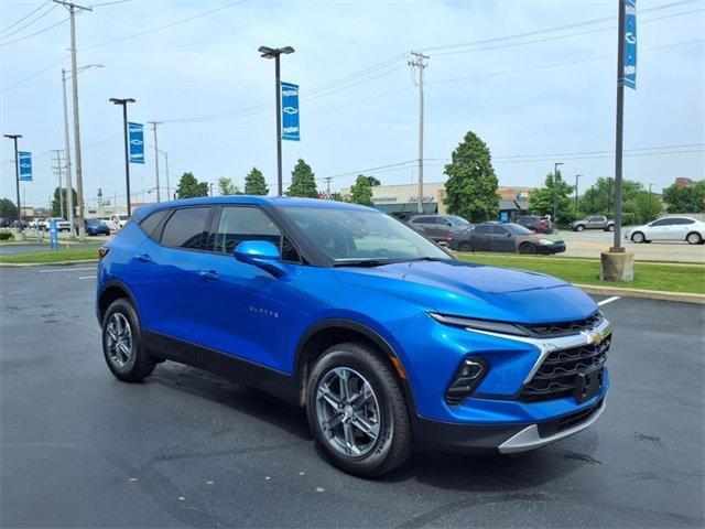 new 2025 Chevrolet Blazer car, priced at $33,876