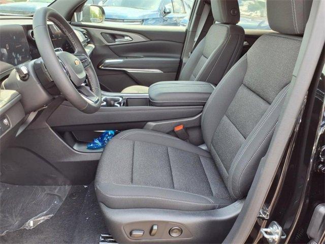 new 2025 Chevrolet Traverse car, priced at $40,323