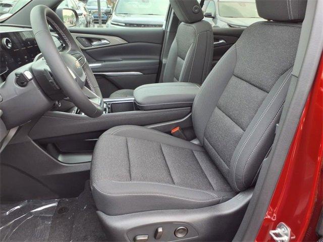 new 2025 Chevrolet Traverse car, priced at $45,412