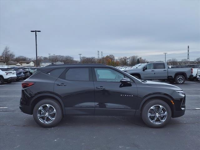 new 2025 Chevrolet Blazer car, priced at $38,717