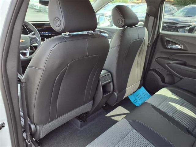 new 2025 Chevrolet Trax car, priced at $22,325