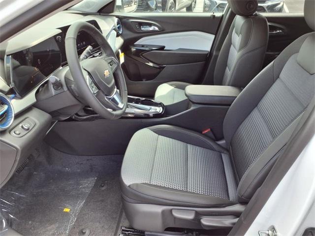 new 2025 Chevrolet Trax car, priced at $22,325