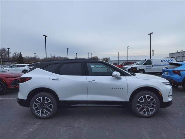 new 2025 Chevrolet Blazer car, priced at $45,054