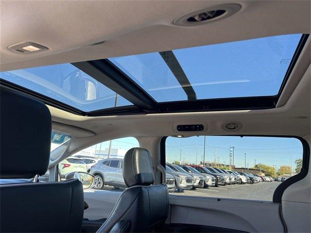 used 2022 Chrysler Pacifica car, priced at $26,599