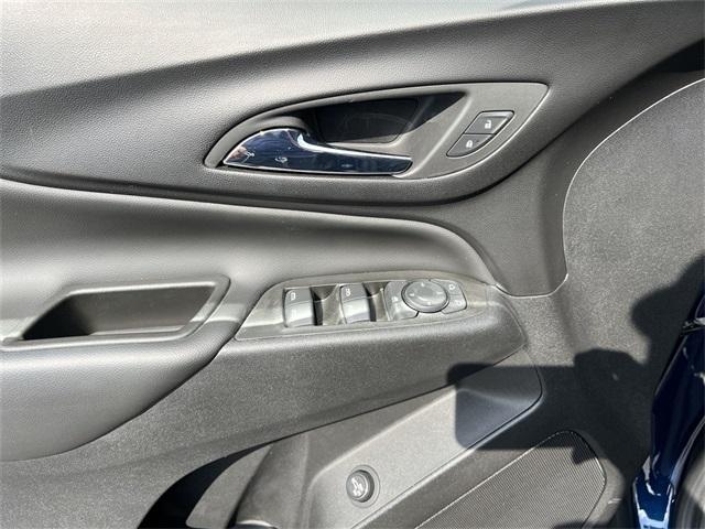 used 2022 Chevrolet Equinox car, priced at $22,215