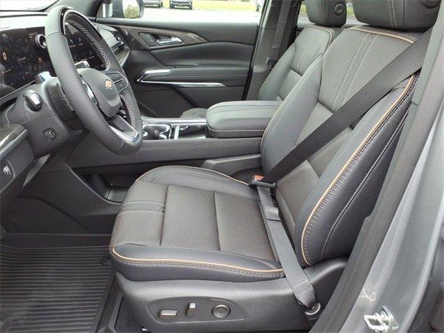 new 2026 Chevrolet Traverse car, priced at $56,213