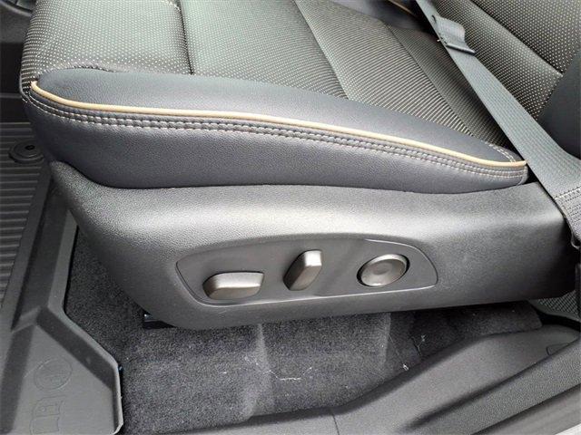 new 2026 Chevrolet Traverse car, priced at $56,213