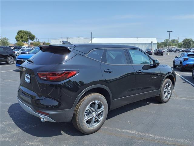 new 2025 Chevrolet Blazer car, priced at $33,313