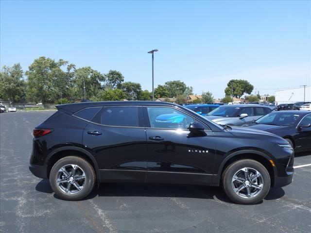 new 2025 Chevrolet Blazer car, priced at $33,313