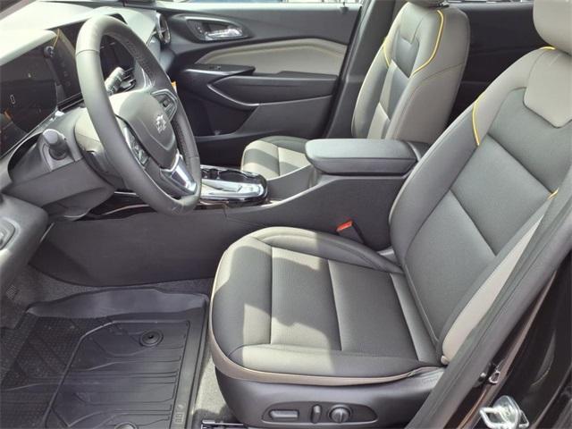 new 2025 Chevrolet Trax car, priced at $26,045