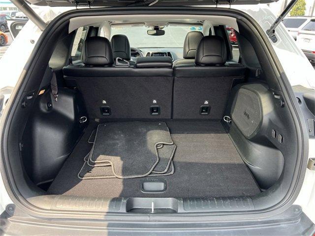 used 2022 Jeep Cherokee car, priced at $26,994