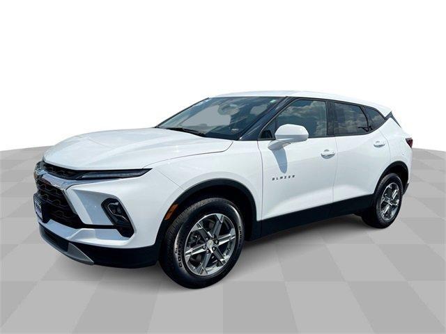 used 2025 Chevrolet Blazer car, priced at $31,382