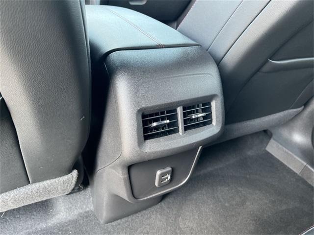 used 2023 Chevrolet Equinox car, priced at $24,392