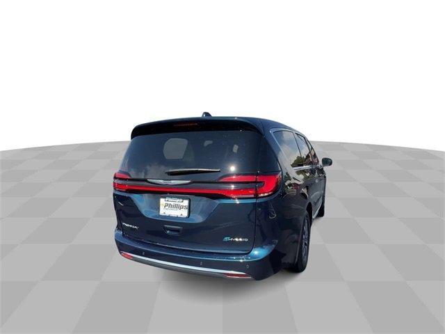 used 2022 Chrysler Pacifica Hybrid car, priced at $30,740