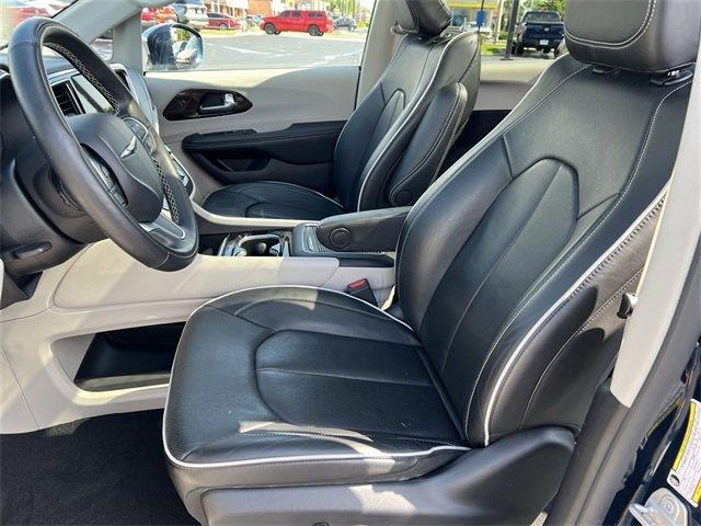 used 2022 Chrysler Pacifica Hybrid car, priced at $30,740