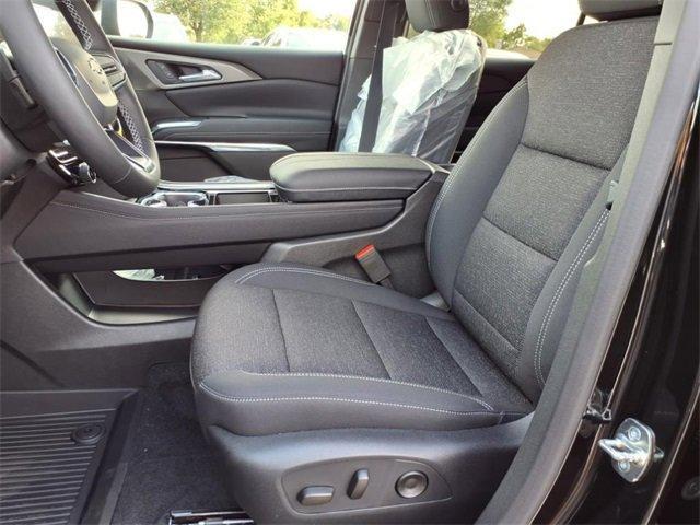new 2026 Chevrolet Traverse car, priced at $42,181