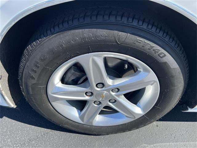 used 2022 Chevrolet Malibu car, priced at $17,618