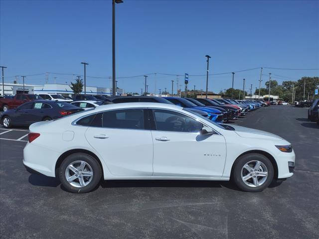 new 2025 Chevrolet Malibu car, priced at $24,808