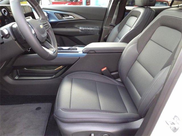 new 2025 Chevrolet Equinox EV car, priced at $42,090