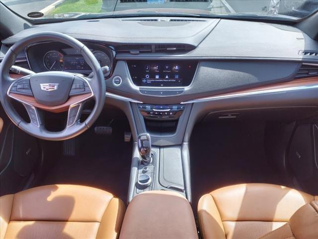 used 2021 Cadillac XT5 car, priced at $30,998