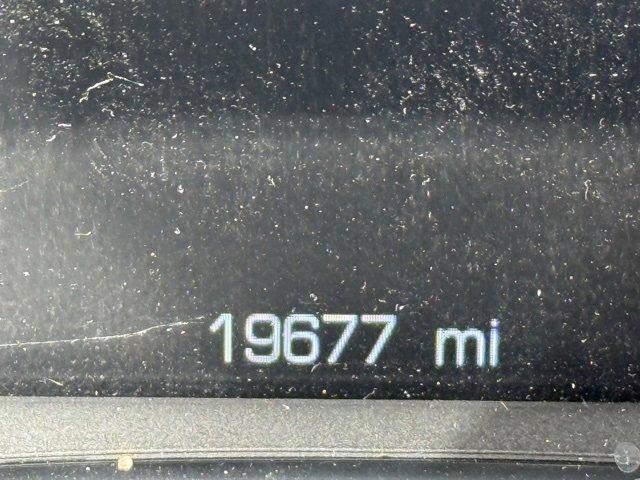 used 2023 Chevrolet Equinox car, priced at $22,472