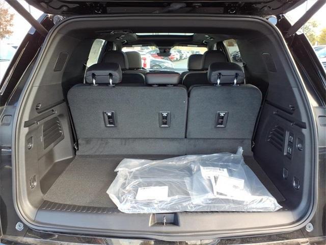 new 2025 Chevrolet Traverse car, priced at $55,303