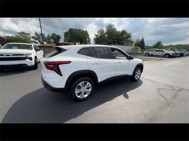 used 2025 Chevrolet Trax car, priced at $22,994