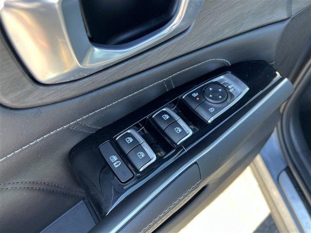 used 2024 Kia Sorento car, priced at $37,168