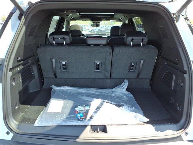 new 2026 Chevrolet Traverse car, priced at $55,899