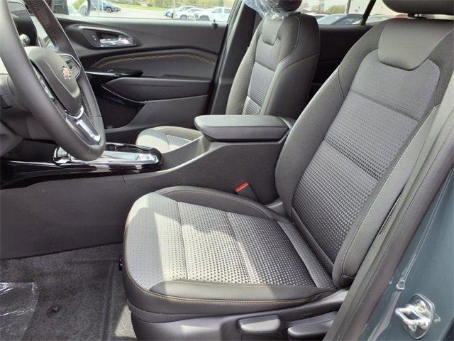 new 2025 Chevrolet Trax car, priced at $24,840