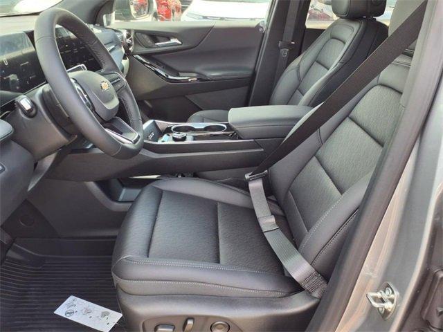 new 2026 Chevrolet Equinox car, priced at $31,867