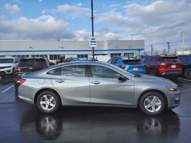 new 2025 Chevrolet Malibu car, priced at $24,808