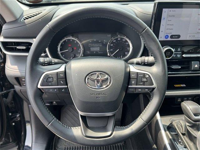 used 2024 Toyota Highlander car, priced at $41,662