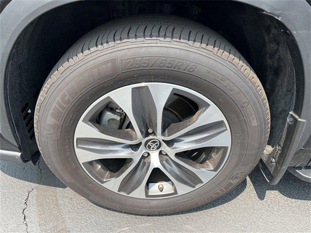 used 2024 Toyota Highlander car, priced at $41,662