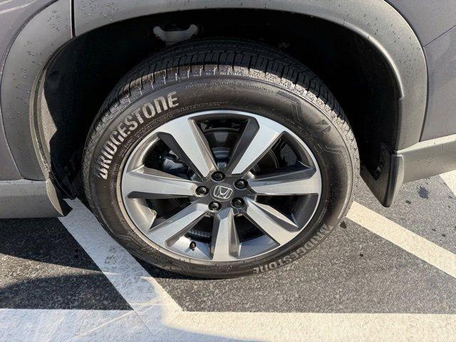 used 2025 Honda Pilot car, priced at $45,437