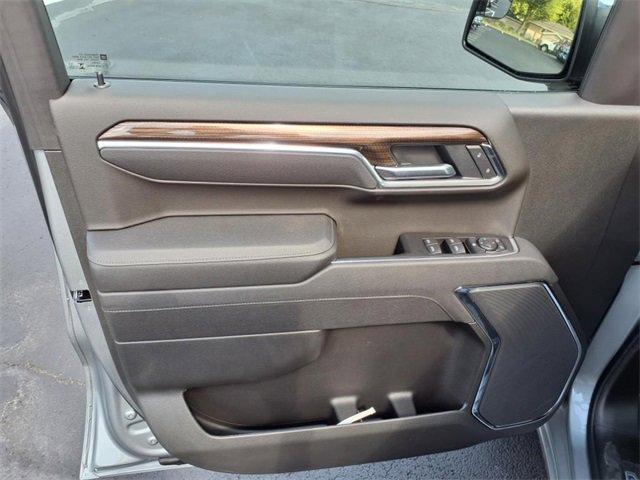 new 2025 Chevrolet Silverado 1500 car, priced at $47,086