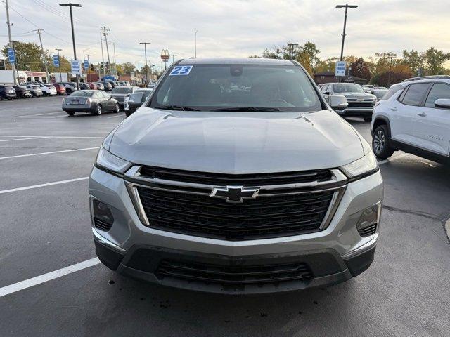 used 2023 Chevrolet Traverse car, priced at $28,923