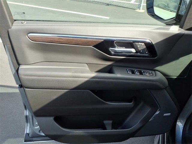 new 2026 Chevrolet Suburban car, priced at $86,271