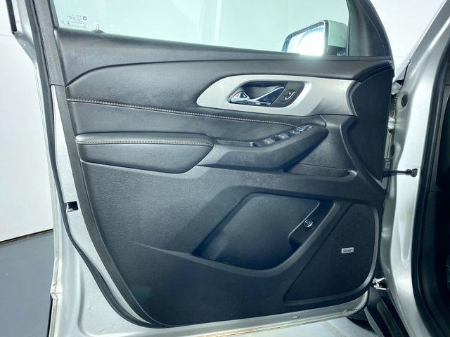 used 2020 Chevrolet Traverse car, priced at $24,653