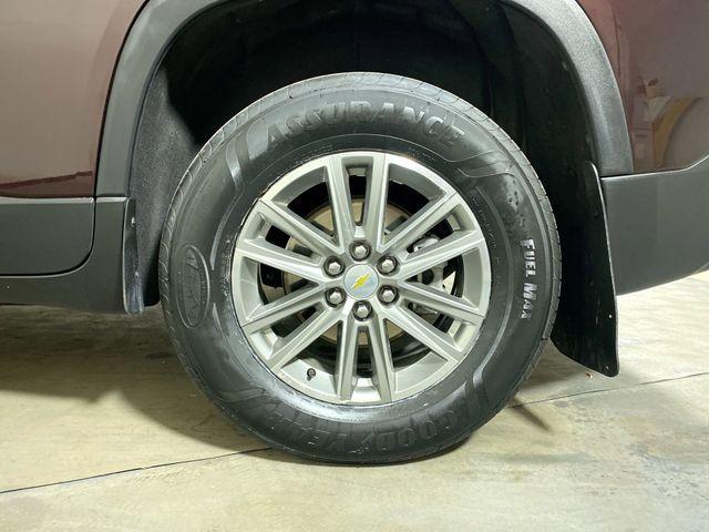 used 2023 Chevrolet Traverse car, priced at $31,000