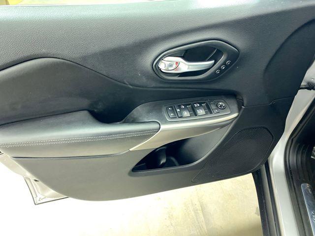 used 2019 Jeep Cherokee car, priced at $18,000