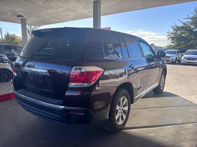 used 2013 Toyota Highlander car, priced at $12,500