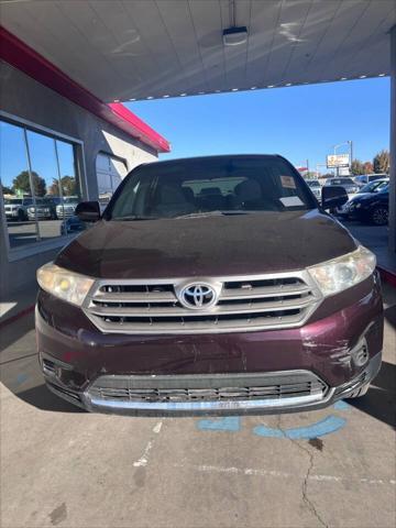 used 2013 Toyota Highlander car, priced at $13,950