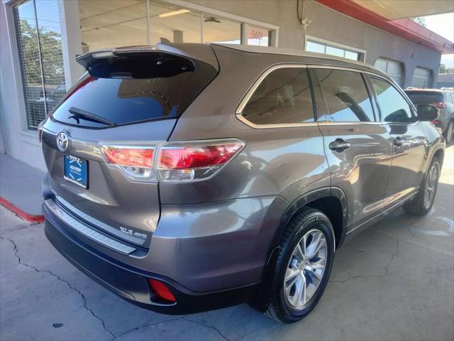 used 2015 Toyota Highlander car, priced at $19,950