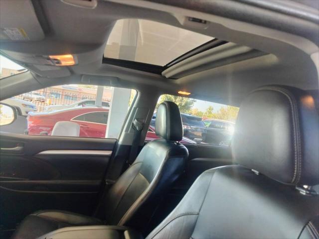 used 2015 Toyota Highlander car, priced at $19,950
