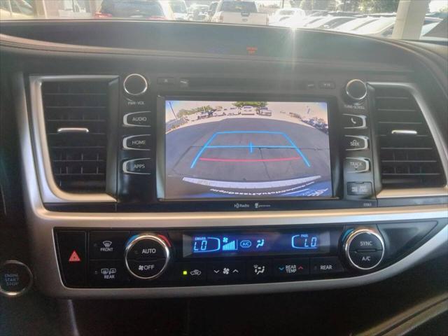 used 2015 Toyota Highlander car, priced at $19,950