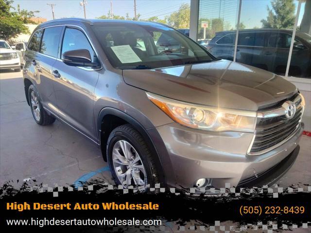 used 2015 Toyota Highlander car, priced at $19,950